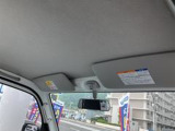 もちろん自動車保険も取り扱っております。保険の切り替えや更新もお気軽にお問い合わせください。