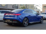 「メルセデスAMG EQE53 4MATIC+」は容量90.6kWhのリチウムイオンバッテリーを搭載。最大出力170kWの急速充電にも対応しており、走行180kmぶんの電力が最短15分間で充電可能