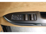 運転席ドアスイッチ回りの画像です。
