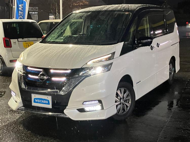 セレナ1.2 e-POWER ハイウェイスター V