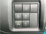 アイドリングストップ機能がついているので、停車時にエンジンを止めて燃料消費を抑えます。環境にもお財布に優しいですね♪