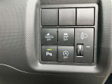 アイドリングストップ機能がついているので、停車時にエンジンを止めて燃料消費を抑えます。環境にもお財布に優しいですね♪