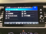 多機能と操作のしやすさを両立した、Honda CONNECT対応のナビディスプレーです。ETC2.0車載器もナビゲーション連動し、スマートフォン用Bluetoothユニット付きです。
