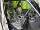 運転席シート廻りは使用感も少なく、良好な状態となっています。丁寧に使われていたことがよくわかりますね。