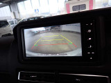 ☆嬉しいバックカメラ付き!後方が苦手で大きな車は運転できないという方の強い味方ですね!しかもガイドラインが映るのでそれを頼りに運転していただければ後方も安心してバックできますよ☆