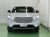 LEDヘッドライトを装備しています。LEDヘッドライトはとても明るく、雨の日や夜間走行も安全・安心です。オートライトコントロール付きで周囲の明るさに応じて自動で点灯・消灯します