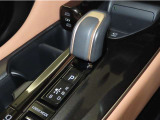 軽い力でシフトチェンジができる「エレクトロシフトマチック」を装備しております。