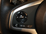 【ステアリングリモコン】ステアリングにオーディオ調節可能なスイッチが装備されていますので運転中でも視線をそらさずにオーディオの調節が可能です!