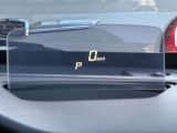 ヘッドアップディスプレイ★運転席前方のダッシュボード上に、車速、シフト位置などの情報を表示☆運転中にメーターを見たりするのが減り安全運転に役立ちます!☆