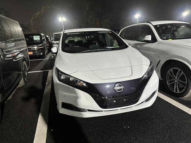 リーフX Vセレクション 90周年記念車禁煙車 純正ナビ 全周囲カメラ