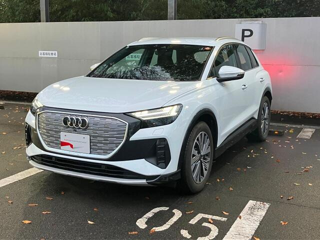 Q4 e-tron45 アドバンスト