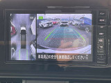 【アラウンドビューモニター】空から見下ろしているような視点で周囲を確認できます。スムースな駐車をサポートします♪