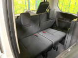 3列目シートはもちろん状態良好☆大人でもゆったりと座って頂けますので、大人数でのお出かけもラクラクです♪ご家族で、気の知れた仲間で、ドライブに行くのが楽しみですね♪