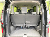 普段のお買い物や通勤、送迎等に十分な荷室スペースを確保しております。セカンドシートを倒すと、大きな荷物の積載も可能です♪
