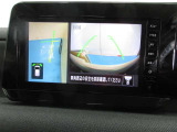 アラウンドビューモニター付きで全周囲を確認でき、安全に駐車する事ができます。
