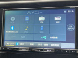 ブルートゥースに接続することにより、スマホに入ったお気に入りの音楽を車内で楽しむことができます♪あると本当に便利な機能になっています!