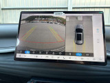 全方位カメラが搭載されておりますので、駐車時の視界確保に役立ちます。