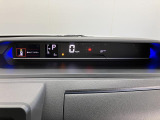 車両状態証明書修復歴の有無も一目瞭然。機能や内装・外装、走行距離、修復歴の有無をチェックし、クルマの状態を10段階にした車両状態証明書。数字や記号を使ってわかりやすく表示しています。
