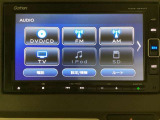 ナビゲーションはフルセグTV、インターナビ対応のGathers純正メモリーナビを搭載しています。Bluetoothオーディオ機能がありますので、スマートフォンなどの音楽も再生できます。