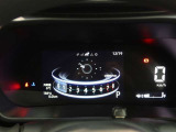 メーターはスッキリとしたデザインで、とても見やすく、安全運転のお役に立ちます。