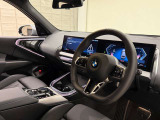 ☆センターパネルを運転席側に僅かに傾けたBMW独特のインパネ☆【駆け抜ける歓び】はここからもスタートしております☆