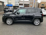 どの角度からみても「あッJeepだ」と言われますよ。