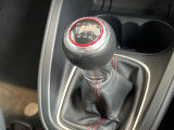 ●シフトノブの使用感も少なく、良好な状態です。