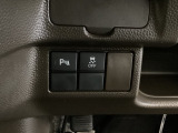 ハンドルの左側にはヘットライトリベライザーとHondaセンシング用のVSA解除スイッチなどがついています。