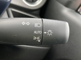 [オートライト]AUTOに合わせておくだけで夜間や、トンネル内で自動でヘッドライトが点灯します!付け忘れ消し忘れがないので楽々☆