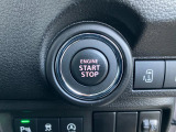 プッシュエンジンスタートシステム、エンジン始動・停止をワンタッチで行うことができます。