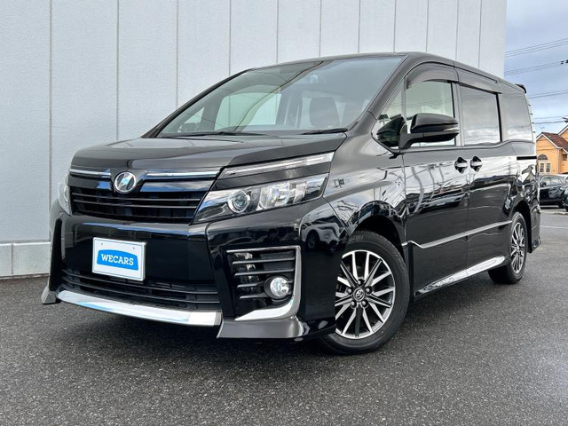 ヴォクシー 2.0 ZS （DBA-ZRR80W）