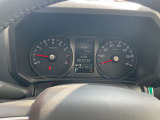 タコメーターが付いたスポーティーなパネル周り!走行距離は