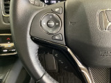 ステアリングスイッチがついていますので、オーディオのチャンネル変更、ボリューム、ジャンル変更が操作可能です。ハンドルから手を離さず安全に操作できます。