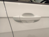 &rdquo;Keyless Access&rdquo;によって、ドアハンドルに手をかけるだけでドアロックが解除できます!
