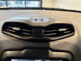 エアコン吹き出し口