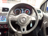 ハンドルは軽やかに回り 気持ちよく運転が出来ます