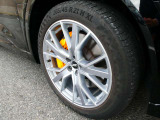 【アルミホイール】アルミホイール5Vスポークスターデザイン9.5 J x 21+265/45 R21タイヤ / カラードブレーキキャリパーオレンジ
