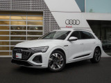 Q8 e-tron 55 クワトロ Sライン 4WD