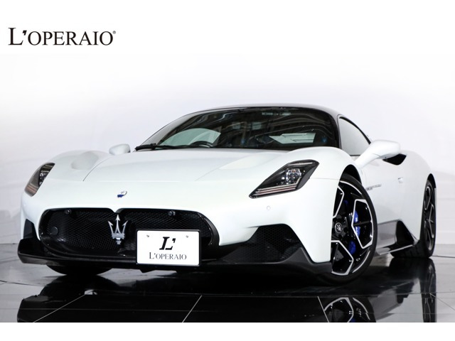 MC203.0ビアンコアウダーチェ×ネロ カ-ボンエクス