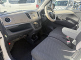 自社認証工場を完備しておりますので、納車前の車検・整備や、アフターメンテナスもばっちりですので、安心して当社にお任せ下さい。また、当社にて車輌ご成約のお客様はオイル交換永久無料のサービス付きです!