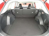 広々としたラゲージスペースを備えています。大きなものや長さのある荷物もしっかりと積み込めます。