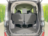 普段のお買い物や通勤、送迎等に十分な荷室スペースを確保しております。セカンドシートを倒すと、大きな荷物の積載も可能です♪