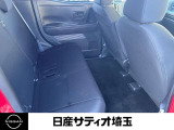 後席も広々していますので、海や山への行楽時も室内で快適に過ごせます!