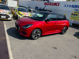 7年ぶりフルモデルチェンジのスイフト!洗練され上質さを感じる見た目、車と一体感を感じる質感の高い空間に嬉しい快適装備もポイント高い内装。目も心も奪わられる一台!新エンジンで低燃費と走る喜びを実感!