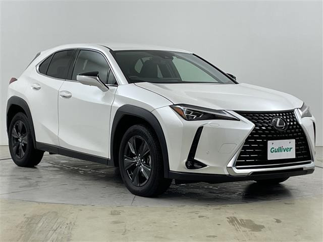 UX250h バージョンC 4WD本革シート