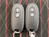 ◆スマートキー◆ポケットやカバンに入れていても、車に近づく、もしくはドアノブに触れるだけで鍵の開け閉めができます♪