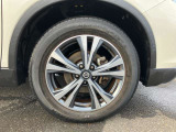 アルミホイール装着しております。