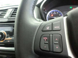 ステアリングスイッチ付!運転中も目線を動かす事無く音量等の操作可能!