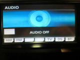 嬉しい装備です♪フルセグTV・DVD再生・Bluetoothオーディオに対応しています!!