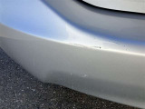 傷等が御座いますので、現車をご覧になって状態を確認をして下さい。修理をご希望の方は有償になりますが、弊社板金工場にて修理可能です!詳細はスタッフにご相談ください!